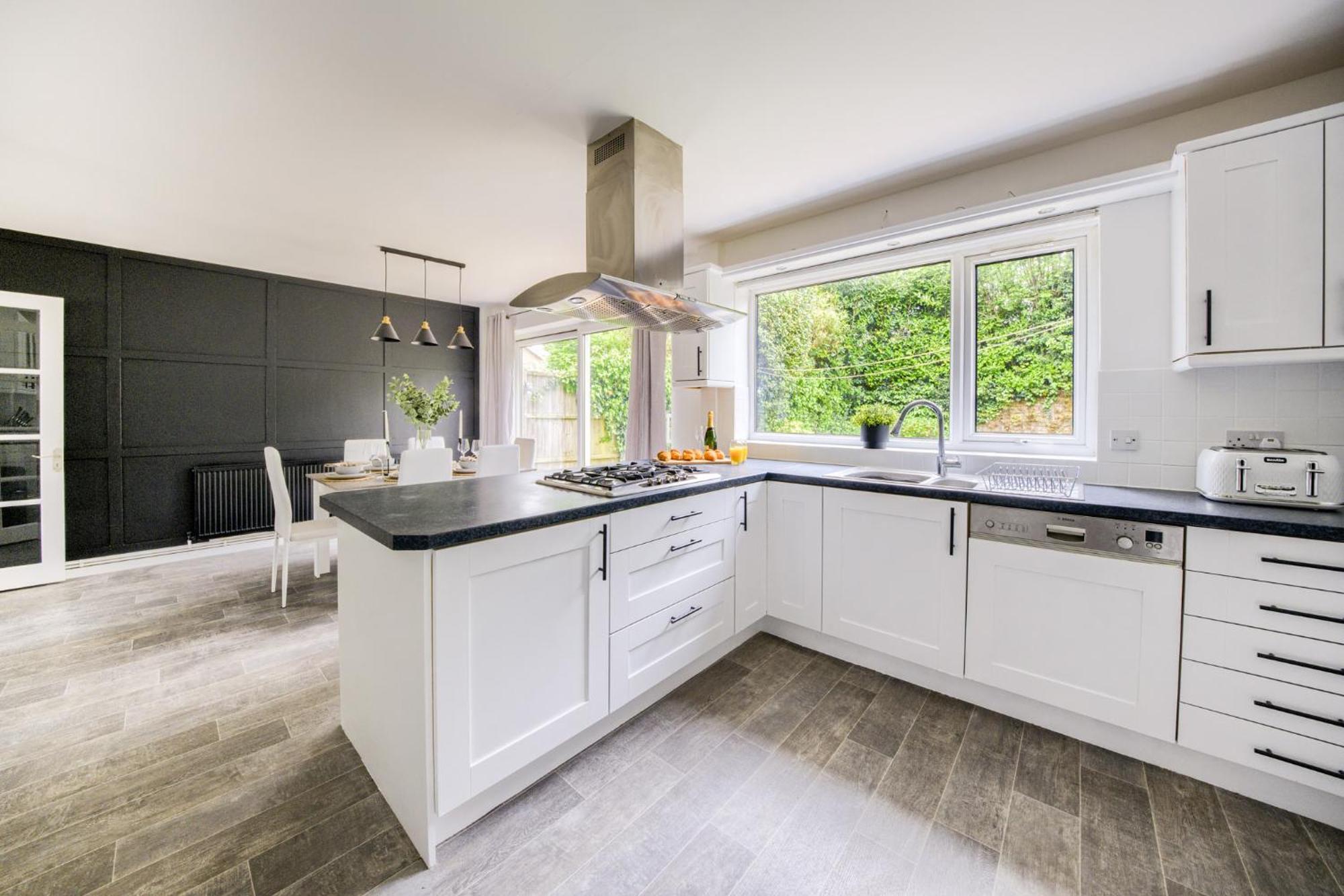 Large House Contractors Nec Airport Hs2 Holiday home